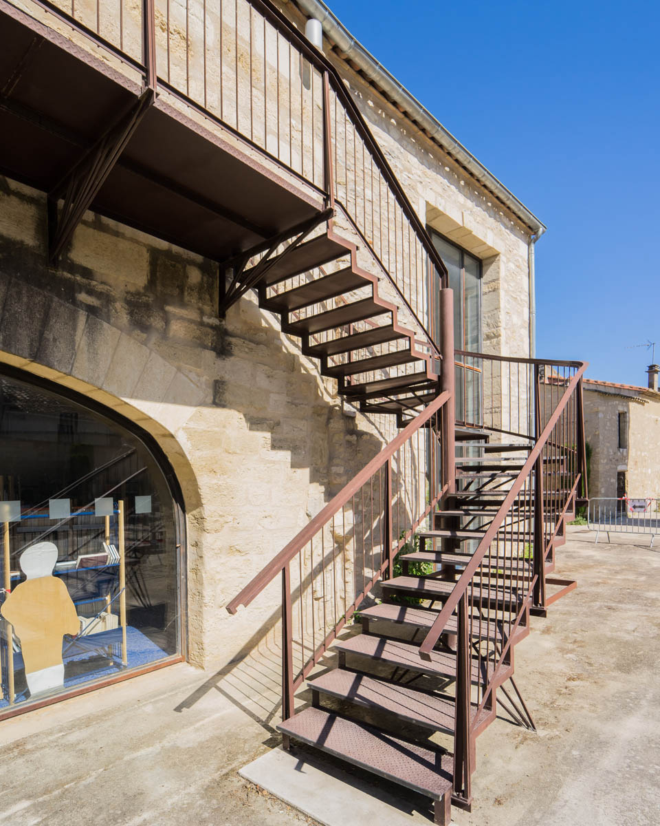Design references Aimargues Cenrte Culturel Montpellier Mollineli Metalwork photo 6></a>
			<a href=