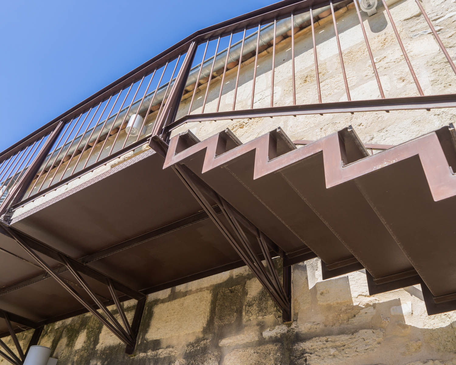 Design references Aimargues Cenrte Culturel Montpellier Mollineli Metalwork photo 9></a>
			<a href=